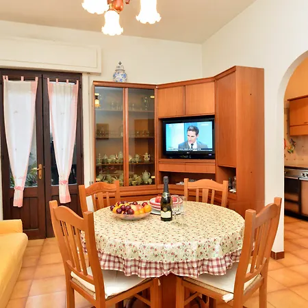 Izzhome Masenti דירה פולה